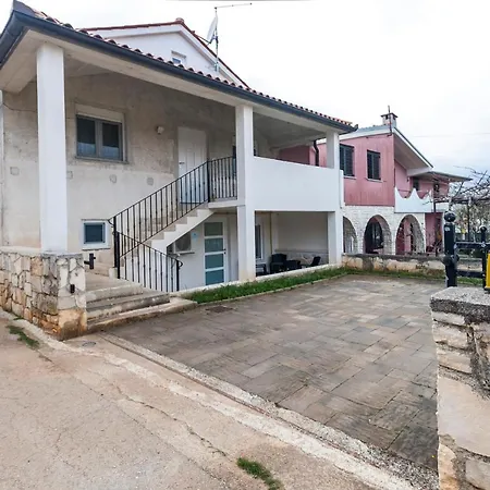 Apartman & 'the Roots Near Pula, Istria, Croatia *